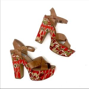 Steve Madden Kia Platform Sandals US Size 8.5